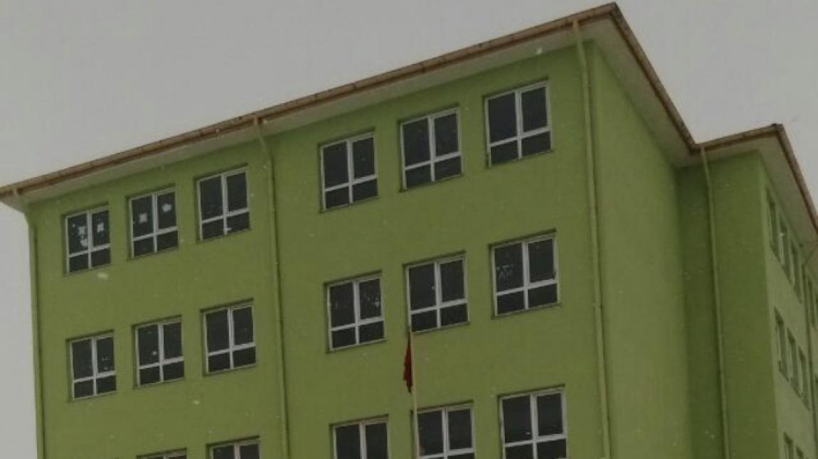 Derinsu İmam Hatip Ortaokulu Fotoğrafı